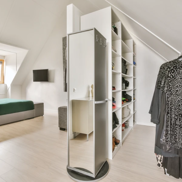 meuble blanc sous pente